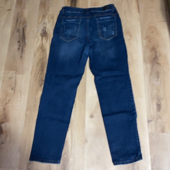 Lucky & Blessed (L&B) Boyfriend Jeans - Picture 3 of 6